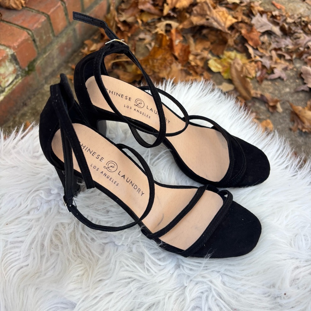 Chinese Laundry Black Strappy Sandals Women's Shoes Size 6